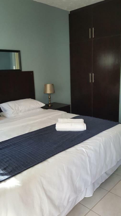 Silver Rest Guesthouse Mafikeng Kültér fotó